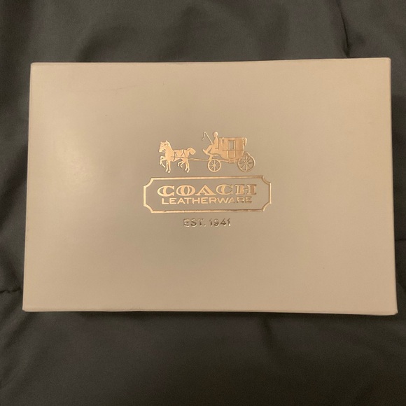 BNWT Small Coach Wristlet - Picture 2 of 7